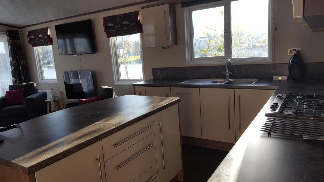 Luxury Lodge At Haggerston Castle Beal Εξωτερικό φωτογραφία